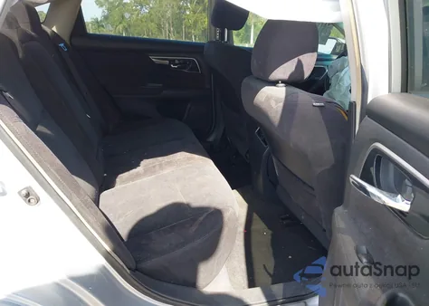 2013 Nissan Altima 2.5 Sv z USA, uszkodzony, nr VIN 1N4AL3AP6DN475692